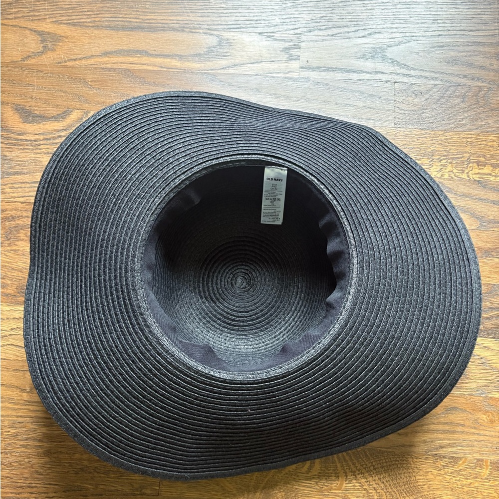 Black Wide-Brimmed Hat - Picture 3 of 3